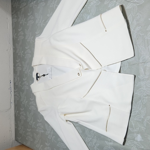 Melanie Lyne Jackets & Blazers - Melanie Lyne Vex Collection Blazer